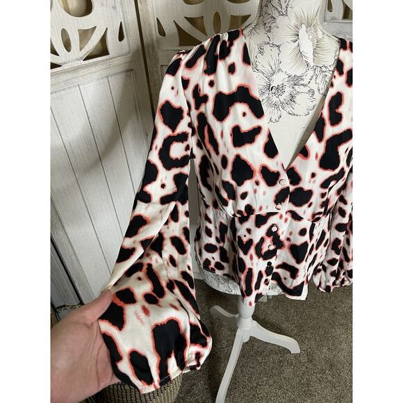 RIVER ISLAND Bright Pink Leopard Print Blouse Button Down Size US 10 UK 14 - Picture 2 of 8
